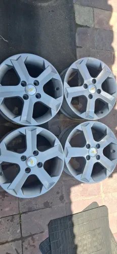 Rodas de liga leve aro 14 chevrolet