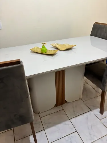 Mesa de jantar 6 pessoas
