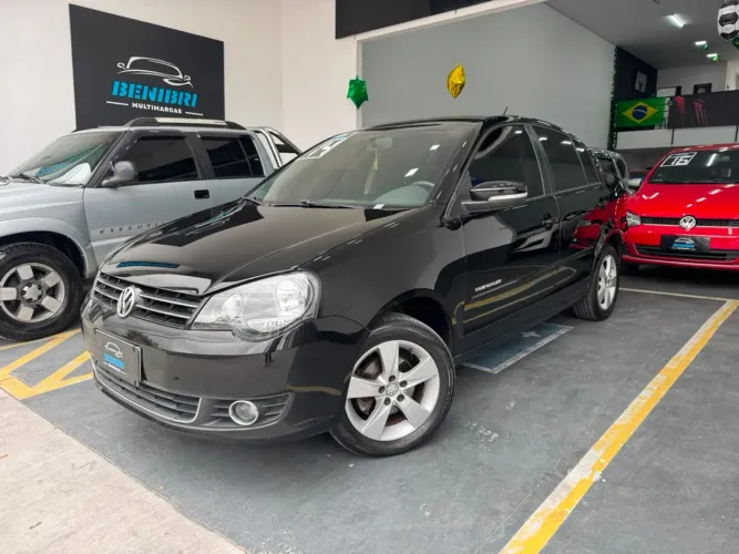 Volkswagen Polo Sed. Comfort. 1.6 MI Tot. Flex 8V 2014