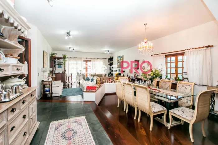 CASA À VENDA - CONDOMÍNIO SÃO PAULO II