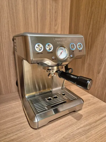 Cafeteira Breville 127v