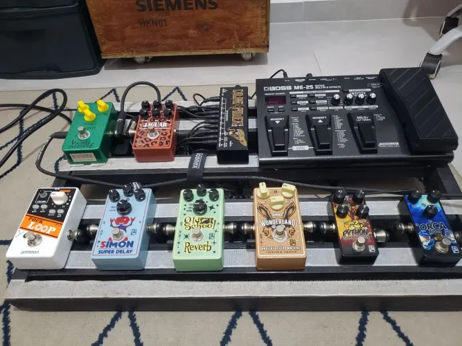Lote de Pedais / Acessorios para Guitarra .
