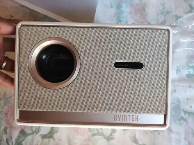 Projetor Byintek Plato T5 2gb/32gb NOVO - SEM GOOGLE TV