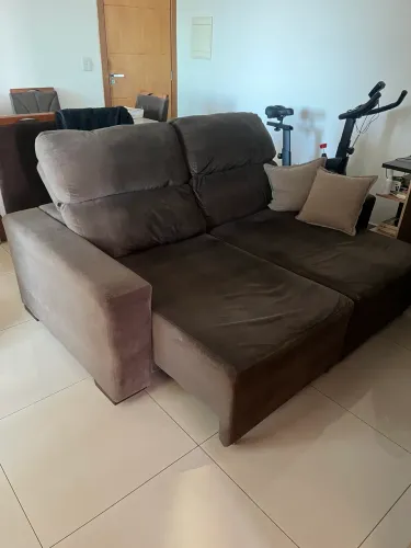 Sofá Retrátil e Reclinável Suede (ótimo estado de conservação e limpeza)