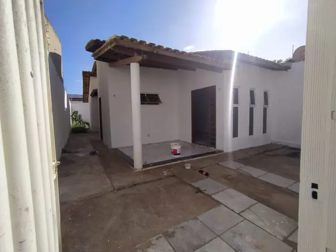 Casa com 2 dormitórios para alugar - Tiradentes - Juazeiro do Norte/CE