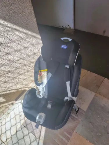 Cadeira infantil automóvel