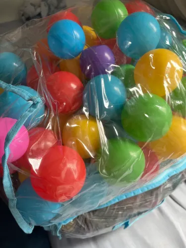 Bolinha plástico 200 unidades 