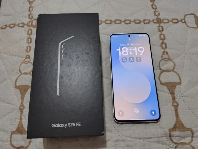 Celular S25 FE 128GB