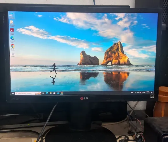 Monitor LG 22