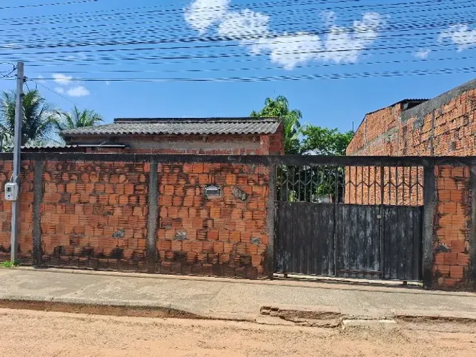 VENDE-SE CASA NO BAIRRO ILSON RIBEIRO