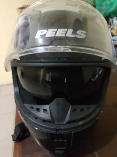 CAPACETE PEELS NOVO POR 450 troco 
