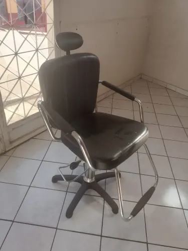Cadeira de salão reclinável