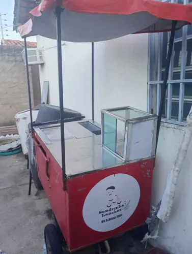 Carrinho de cachorro quente ?