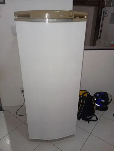 Geladeira 340 litros
