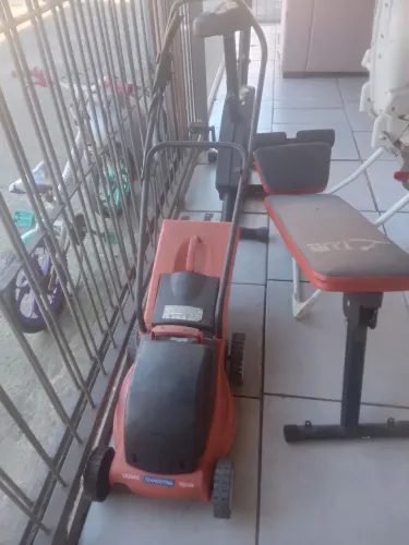 Cortador de grama carrinho