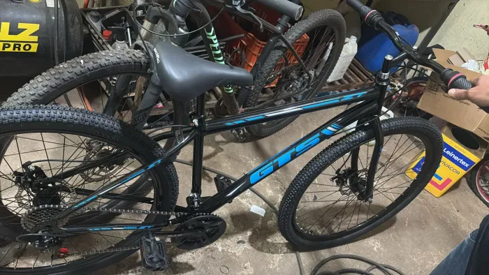 Bicicleta Aro 29 GTS - 21 Marchas