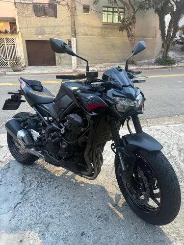 Vendo Kawasaki z900 20/21 abaixo da Tabela