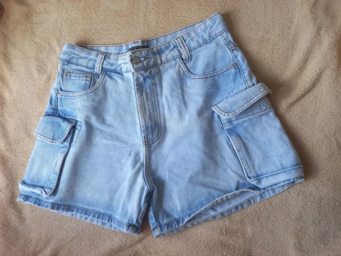 Shot jeans