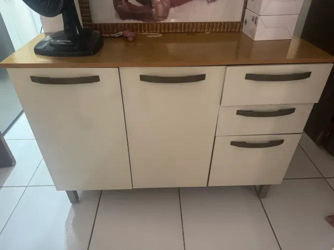 Vende-se armário de cozinha 