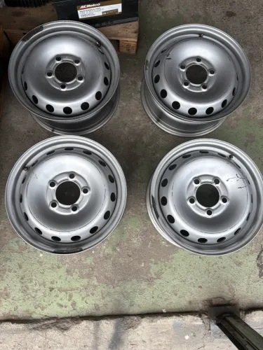 4 Rodas Renault master aro 16 