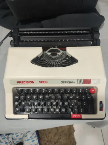 Máquina Datilografia Precision 5000 Super Deluxe Funcionando<br>