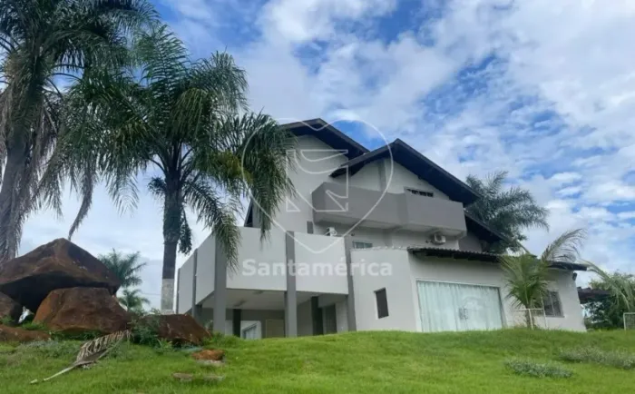 Casa para alugar no Condomínio Ecovillas do Lago contendo 5 suítes e 3.200,00m² de terreno