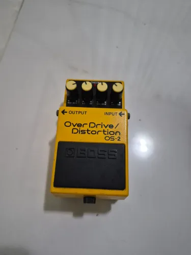 Pedal de Guitarra Boss OS?2 OverDrive/Distortion - Versátil, raro e em excelente estado