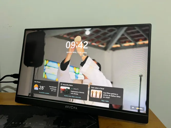 ARZOPA Z1FC 144HZ 100% sRGB