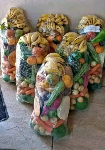 Vende-se frutas, legumes e verduras. Colhido da horta sem agrotóxico. São 13 ítens