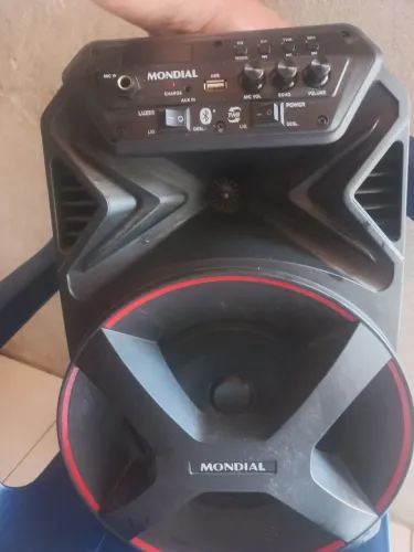 Caixa de som mundial