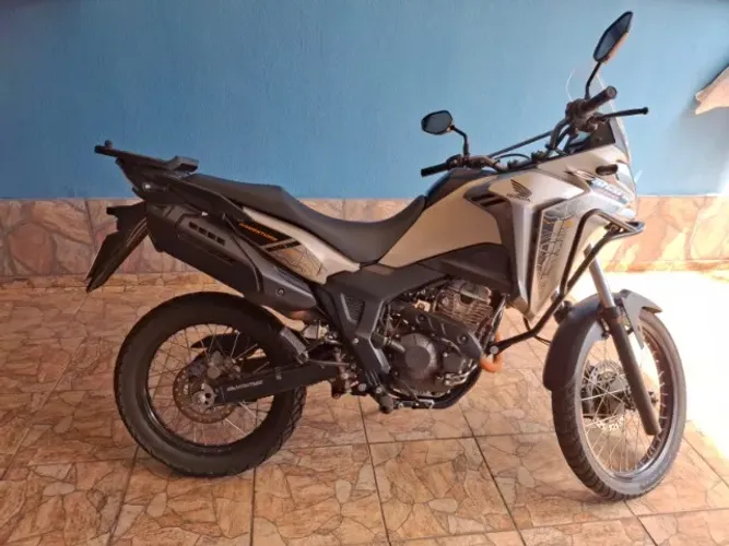 Vendo Sahara 300 Adventure