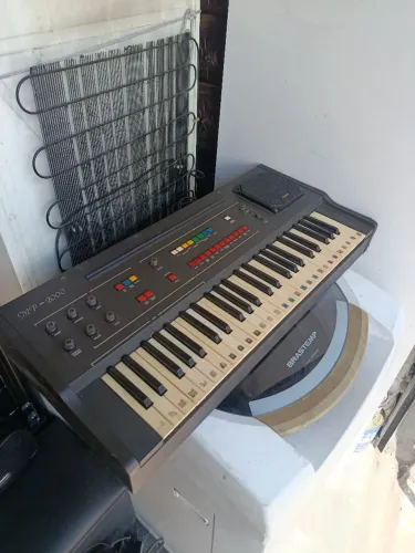 Teclado mp-200 com defeito 