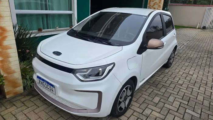 JAC E-JS1 62cv 5P Aut. (elétrico) 2022