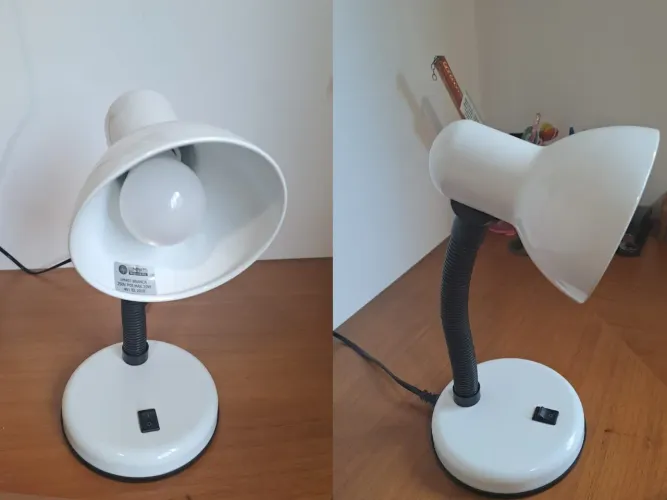 Luminária de Mesa Articulada Branca E27