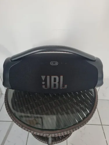 Jbl charge 3 semi novo