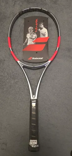 Raquete de tênis Babolat Pure Strike 98 (16x19 - 310g)<br>Empunhadura L3
