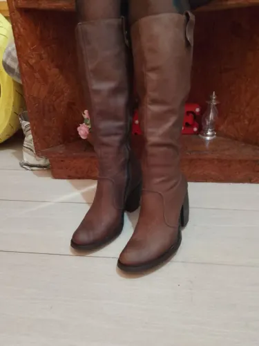 Bota em couro legítimo, calça 35/36