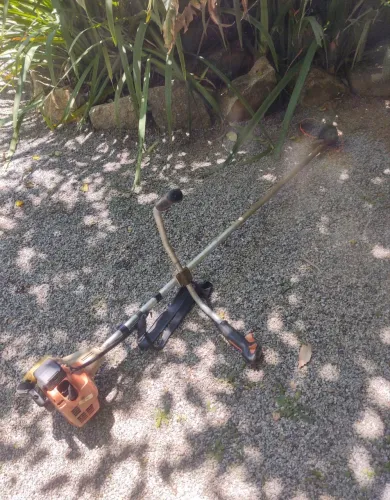 Roçadeira sthil fs85