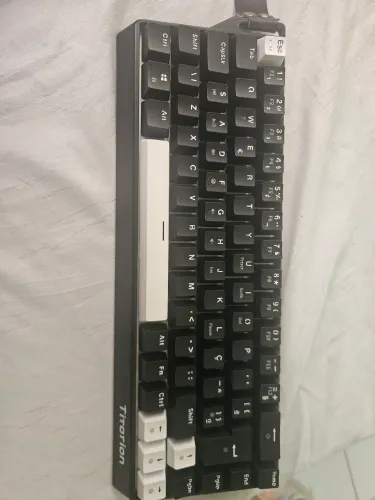 Vendo teclado magnetico danificado