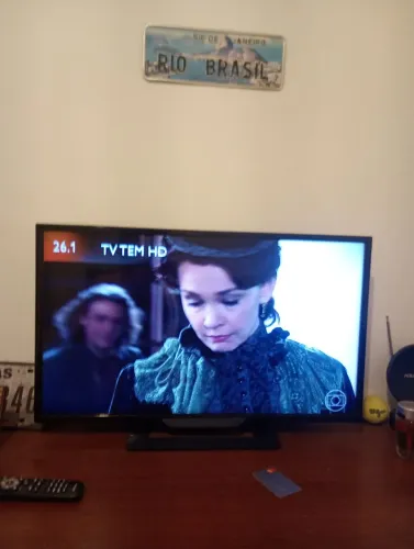 Tv LED 32 Pol Philips Novíssima