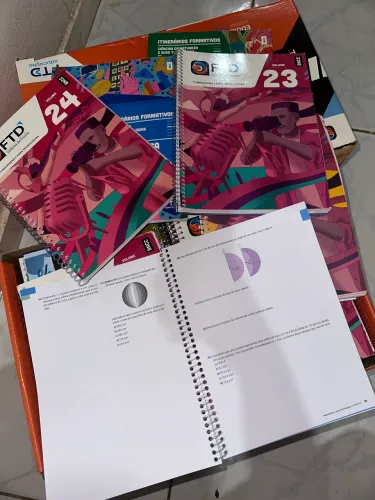 Livros completos do 2º ano Médio da editora FTD.