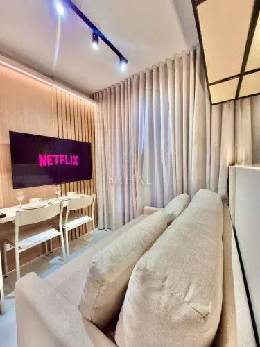 Apartamento mobiliado e decorado no CENA Living, Centro, ao lado da UFPR, já no Airbnb