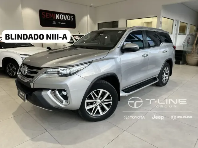 Toyota Hilux SW4 SRX 4X4 2.8 TDI 16V Dies. Aut. 2019
