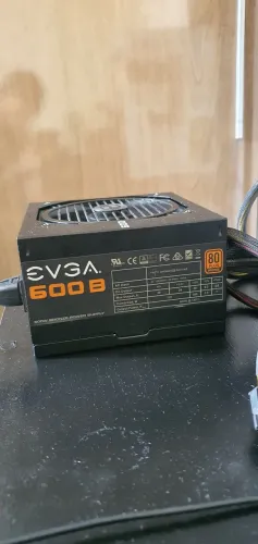 Fonte pc evga 600 B 80 plus bronze