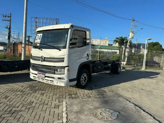 Volkswagen 11180 DELIVERY
