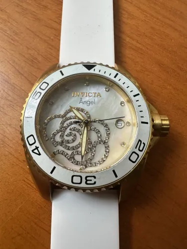 Relógio Feminino Invicta Angel 0488 - Ouro 18k, Cristais e Silicone