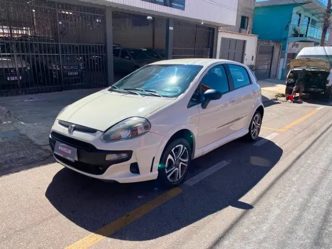 Fiat Punto Blackmotion 1.8 Flex 16V 5P. 2016