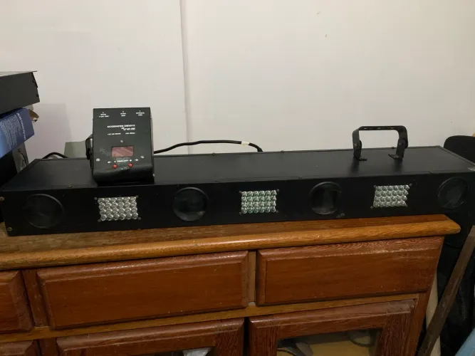 Strobo RGB DMX . Baixou! Só hoje 180 reais!