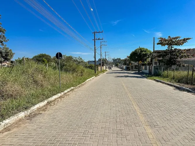 Terreno à venda, 384 m² por R$ 349.000,00 - Itacolomi - Balneário Piçarras/SC