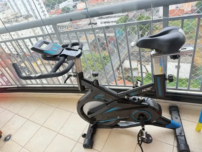 Bicicleta Ergométrica Residencial Spinning Pro Com Freio Mecânico - Preto e Azul